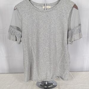 Chic Gray Lace Sleeve Women's Tee